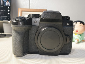 กล้องมิเรอร์เลส Panasonic Lumix DC-G95 มือสอง ความละเอียด 20.3MP กล้องดิจิตอล 4K  ตัวกล้องเท่านั้น - Product Image 1