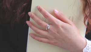 Anillo de pareja Love Hug, versión coreana, anillo de moda Jane Eyre, anillo de pareja abierto, joyería al por mayor - Product Image 5