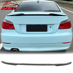 Convient pour BMW E60 Série 5 2004-2010, becquet de coffre style M4, impression carbone - Product Image 1