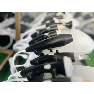 Appareil de beauté pour la peau à bulles d'hydrogène 7-en-1 professionnel, soin du visage intelligent bleu glacé, jet d'oxygène, peeling, raffermissement, dermabrasion US IT - Product Image 4