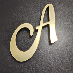 Specchio acrilico 3D alfabeto numero di casa adesivo da parete alfabeto inglese adesivo decorazione di nozze lettere d'amore decorativo - Product Image 5