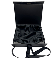 Boîtes d'emballage personnalisées en gros pour extensions de cheveux noirs avec logo, boîte cadeau pour cheveux humains vierges, boîte à vêtements avec insert en satin et ruban