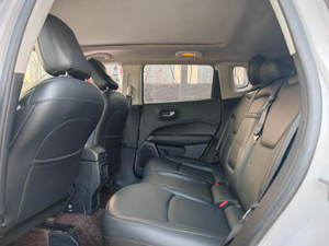 GAC <span class=keywords><strong>JEEP</strong></span> Compass 2017 200T Automático, Auto Usado, 165 CV, 5 Puertas, 5 Asientos, SUV, Auto de <span class=keywords><strong>Segunda</strong></span> <span class=keywords><strong>Mano</strong></span> - Product Image 4