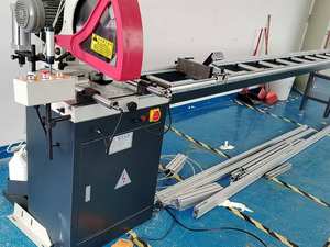 Scie à onglets semi-automatique en alliage d'aluminium réglable à 45/90 degrés avec pompe à moteur, coupe de haute précision pour portes et fenêtres en aluminium - Product Image 3