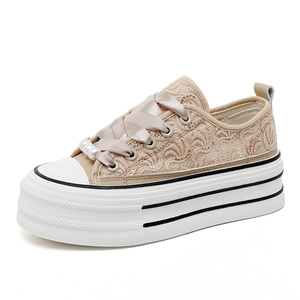 Chaussures plates décontractées LYKU 2026 pour femmes, à lacets, antidérapantes, printemps-été-automne, pour la marche en extérieur, design polyvalent, ajourées et respirantes - Product Image 4