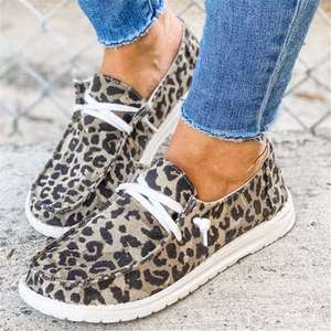 Plus-size Women's Retro Breathable Waterproof Anti-slippery <b>Height</b> <b>Increasing</b> Casual <b>Shoes</b> Flat Lace-up Loafers for All Seasons - Product Image 4