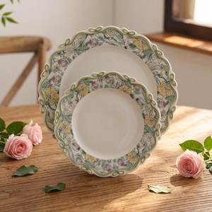 Service de <span class=keywords><strong>vaisselle</strong></span> en porcelaine à fleurs vertes, style vintage, <span class=keywords><strong>vaisselle</strong></span> de jardin florale, <span class=keywords><strong>vaisselle</strong></span> de table familiale, assiettes en céramique - Product Image 3