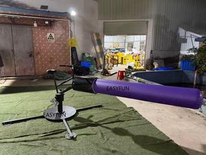 EASYFUN Jeu d'obstacles gonflable Wipeout Bike personnalisé en usine, jeu de barre rotative <span class=keywords><strong>électrique</strong></span> pour la location d'événements de carnaval - Product Image 2