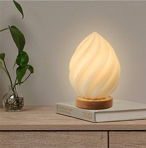 Lámpara de Escritorio Moderna de Estilo Nórdico con Pantalla Blanca, Luz de Lectura LED Eléctrica para Decoración de Hoteles - Product Image 1