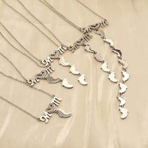 Pendentif personnalisé avec nom gravé au laser, pied de bébé tendance, fête des mères, je t'aime maman, cœur plaqué or, acier inoxydable 304/316 - Product Image 6