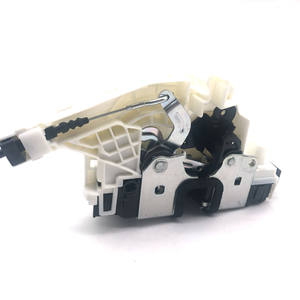 Mercedes-Benz ล็อคประตู W204 E350M W218 W212ด้านหลังขวาเซ็นทรัลล็อค4ขา4-A2047301435 - Product Image 4