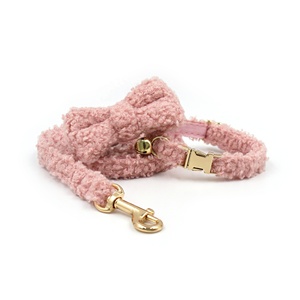 Colliers en velours Teddy pour chats et chatons 2026, inspirés de TikTok, avec laisse de promenade et nœud assorti - Product Image 4