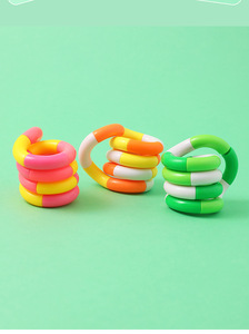 Corda Deformabile in Plastica Multicolore a 18 Sezioni, Giocattolo Antistress, Gioco Puzzle, Giocattolo Sensoriale Pieghevole, Regalo - Product Image 4