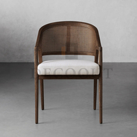 Fauteuil et Chaises de Repas Haut de Gamme en Rotin Véritable et Chêne Massif avec Cannage Français, Idéals pour Restaurants et Cafés