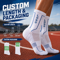 Chaussettes de sport personnalisées avec logo, unisexes, résistantes à l'abrasion, en tissu éponge, chaussettes de basket-ball mi-mollet en coton, chaussettes de course pour toutes les saisons