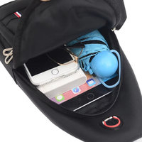 Bandolera de Pecho Impermeable para Hombre con Puerto para Auriculares, Bolso de Hombro Ligero para Móvil