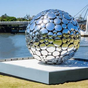 Sculpture en boule d'acier inoxydable <span class=keywords><strong>de</strong></span> paysage extérieur personnalisé - Product Image 1