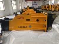 Marteau hydraulique de démolition robuste SOOSAN série SB121 pour excavatrices de 28 à 35 tonnes, poids 2632 kg, couleur jaune, origine Shandong