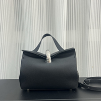 Sac à bandoulière pour femme au design de niche, en cuir de vachette de qualité supérieure, motif uni, forme oreiller, boucle métallique, léger