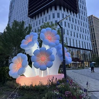 Fleur gonflable géante d'extérieur, groupe de marguerites gonflables colorées pour centre commercial, parc à thème et décoration de toile de fond d'événements
