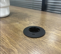 Prise de courant encastrée ronde pour bureau avec port de charge USB-C