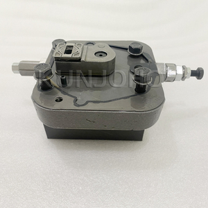 Commande hydraulique 9A S23-12667-0 pour pompe d'excavatrice P30S-7R1B-9A2-B00-2B1-M2 - Product Image 1