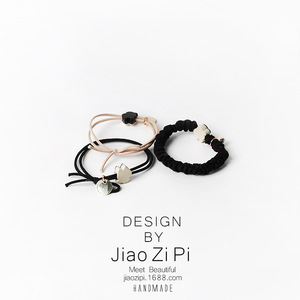 Fermacapelli con Campanello a Forma di Gatto Bianco e Nero, Elegante e Carino, Fatto a Mano in Plastica/Resina, Personalizzabile - Product Image 6