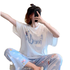 Vêtements de nuit d'été pour femmes pas cher tailleur-pantalon à manches courtes avec imprimé dessin animé doux coupe ample vêtements de maison <span class=keywords><strong>grande</strong></span> <span class=keywords><strong>taille</strong></span> <span class=keywords><strong>nuisette</strong></span> pour femmes - Product Image 1