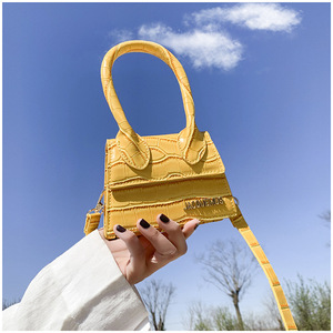 2025 femmes petit bandoulière sacs à main dames Mini <span class=keywords><strong>cuir</strong></span> concepteur sacs à main Logo personnalisé mignon sac à bandoulière pour filles <span class=keywords><strong>porte</strong></span>-<span class=keywords><strong>clés</strong></span> - Product Image 5