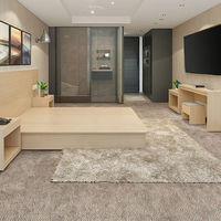 Ensemble de meubles de chambre à coucher modernes en bois de pin sur mesure, durables, de haute qualité, pour hôtels, appartements, projets commerciaux et hôteliers