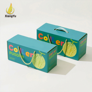 Boîtes cadeaux personnalisées de qualité supérieure en papier ondulé bleu sarcelle avec poignées en corde, finition mate, robustes et écologiques - Product Image 1