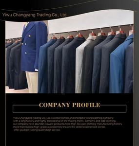 Traje de Hombre de 3 Piezas, Corte Entallado, Doble Botonadura, para Bodas y Eventos Formales - Product Image 3