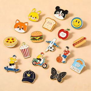 Spilla smaltata personalizzata, spilla in smalto morbido, simpatico cartone animato <span class=keywords><strong>anime</strong></span> con glitter, distintivo in metallo, produttore <span class=keywords><strong>di</strong></span> loghi, placcatura UV, spilla da bavero in smalto duro personalizzata - Product Image 3