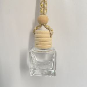 Bouteilles en verre vides de 5 ml, 6 ml, 8 ml, 10 ml pour diffuseur de parfum de voiture suspendu avec bouchon à vis - Product Image 1