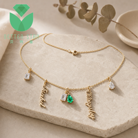 Collier personnalisé pour femme Better Star avec plusieurs breloques, émeraude de laboratoire taille poire, diamant, or jaune 18 carats, certifié IGI