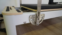 Reformer Pilates Commercial MJD en Aluminium Robuste, Idéal pour Centres de Fitness et Projets de Fitness Commerciaux