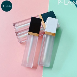 P-लैन ब्रांड स्टॉक 100pcs सफेद काले शीर्ष स्पष्ट पाले सेओढ़ लिया कस्टम Lipgloss ट्यूब फ्लैट 7ml खाली थोक लिप ग्लोस ट्यूब - Product Image 3