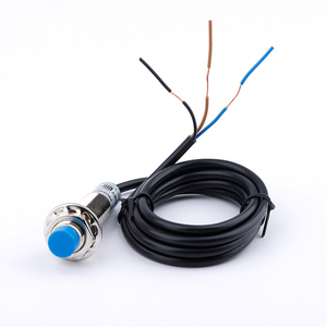 Capteur de proximité inductif étanche série LJ12A3, type non encastré, NPN PNP, détection 4 mm - Product Image 1
