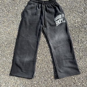 Pantalon de survêtement streetwear personnalisé pour homme en molleton bouclette 100 % coton, coupe large, style hip-hop – Écologique, respirant, séchage rapide, coupe décontractée - Product Image 1