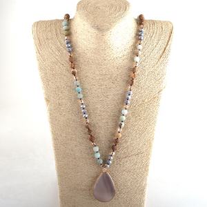 Collar de Cristal con Nudos Largos, Estilo Bohemio Tribal, con Piedra Natural de Amazonita y Ágata - Product Image 3