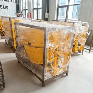 Bétonnière mobile jaune avec moteur diesel, design compact, quatre roues, bétonnière mobile pour ciment et mortier - Product Image 6