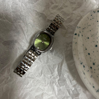 Elliptische Kettenuhr mit Stahlarmband, Einzigartige Damen-Armbanduhr, Modische Uhr für Individuelle Frauen