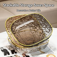 Vaisselle élégante en PET transparent avec bord martelé doré et texture ondulée pour les fêtes, les mariages, les buffets, les tables et les plateaux à fruits