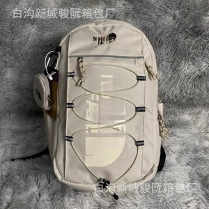 Sac à dos étudiant North Face noir unisexe taille unique pour l'école et les voyages avec poche intérieure zippée - Product Image 2