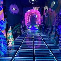 Piste de danse professionnelle à effet miroir infini 3D RGB pour événements scéniques
