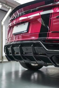 Kit carrosserie en fibre de carbone TOP pour Lamborghini Urus : Lame avant, diffuseur, spoiler, capot moteur, passages de roues, pare-chocs Urus - Product Image 4