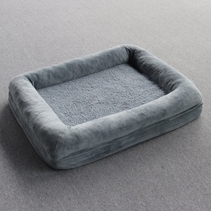 Lit pour chat et chien durable et solide en tissu à motifs rectangulaires lavable en peluche douce pour animaux de compagnie du Vietnam - Product Image 2