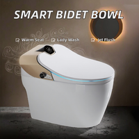 WC intelligent avec bidet intégré et réservoir carré dissimulé, chasse d'eau automatique, télécommande incluse, blanc doré, siphon en P/S
