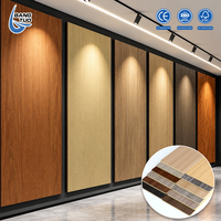 Panneaux muraux décoratifs en placage de bois à grain naturel, directement de l'usine, pour revêtement mural intérieur dans les hôtels, les bureaux et les espaces commerciaux