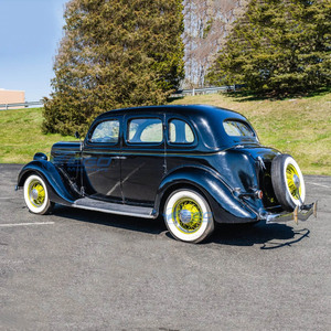 Voiture Électrique Classique Vintage 5 Places, Véhicule Touristique, Véhicule de Cinéma Urbain, Voiture Classique de Ville, Véhicule de Cinéma de Luxe à Vendre - Product Image 3